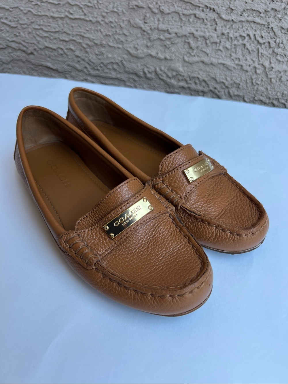 COACH Fredrica Tan Pebbled Leather Driving Loafers Flat Shoes